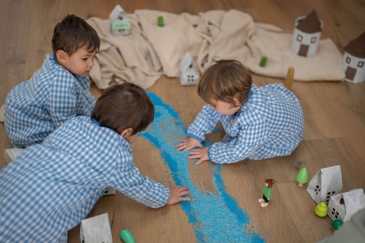 Actividades de estimulación temprana en guardería en Gines